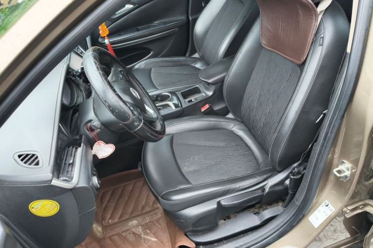 Used Buick Verano 2015 Sedan 20T Dual-Clutch Leading Model Left Front Seat