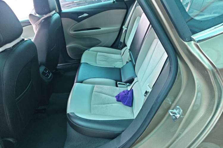 Used Buick Verano 2015 Sedan 15S Automatic Leading Model Left Rear Seat