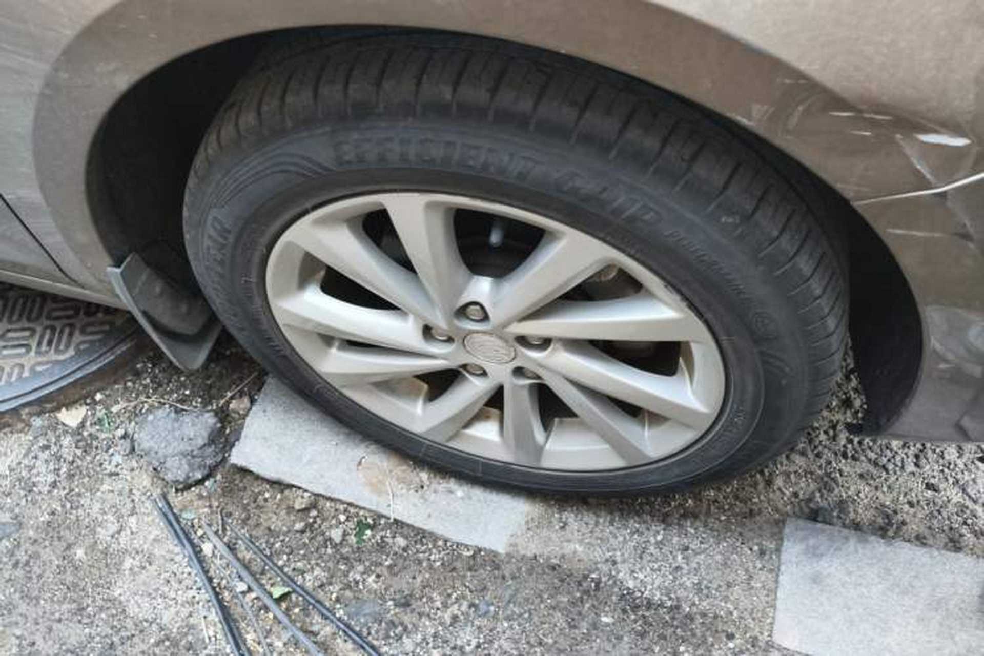 Used Buick Verano 2015 Sedan 15S Automatic Leading Model Right Front Wheel Hub