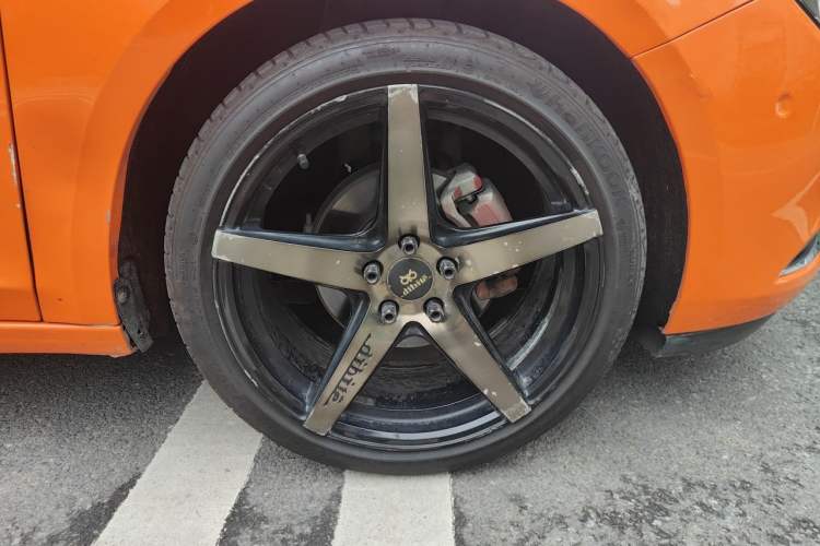 Used Buick Verano 2015 Sedan 20T Dual-Clutch Elite Model Right Front Wheel Hub