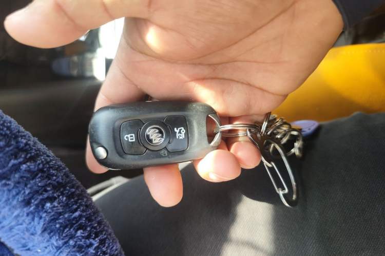 Used Buick Verano 2015 Sedan 15S Manual Entry-Level Model Vehicle Key