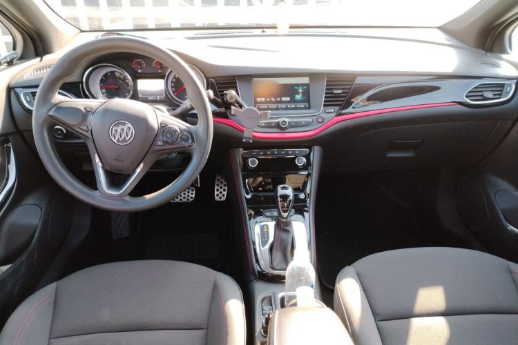 Used Buick Verano 2016 Two-Door GS 20T Dual-Clutch Haoting Sporty Model Center Console