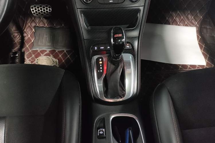 Used Buick Verano 2016 Hatchback GS 20T Dual-Clutch Passionate Sporty Model Gear Lever