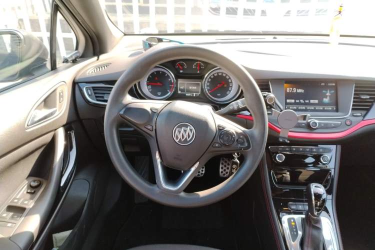 Used Buick Verano 2016 Two-Door GS 20T Dual-Clutch Haoting Sporty Model Steering Wheel