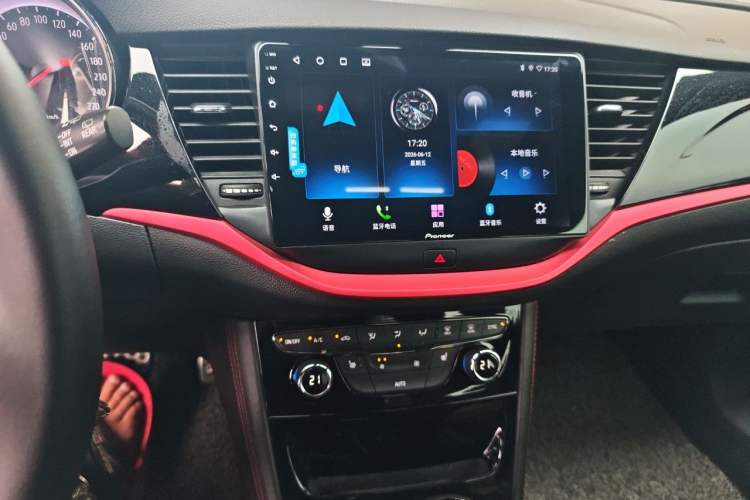 Used Buick Verano 2016 Hatchback GS 20T Dual-Clutch Passionate Sporty Model Audio And AC Panel