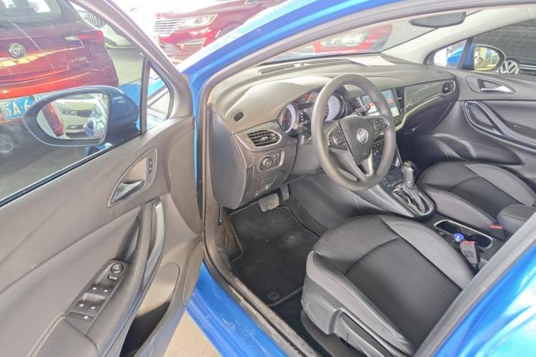 Used Buick Verano 2016 Hatchback 15S Automatic Leading Model Driver Seat