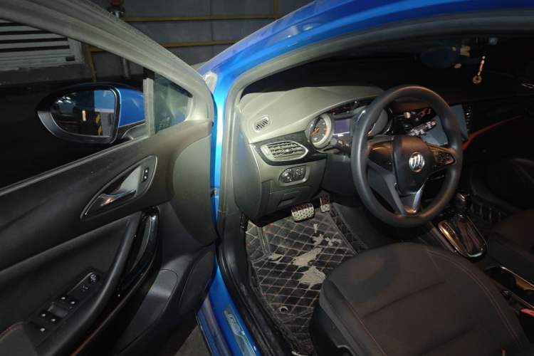 Used Buick Verano 2016 Two-Door GS 20T Dual-Clutch Haoting Sporty Model Driver Seat