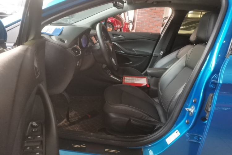 Used Buick Verano 2016 Hatchback 15S Automatic Leading Model Driver Seat