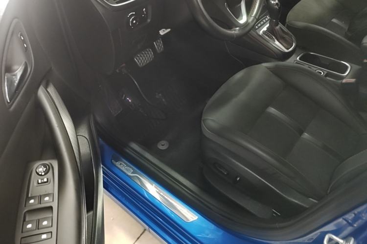 Used Buick Verano 2016 Hatchback GS 20T Dual-Clutch Passionate Sporty Model Driver Seat
