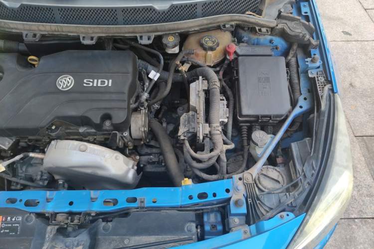 Used Buick Verano 2016 Hatchback 15S Automatic Ambition Model Engine Bay Left