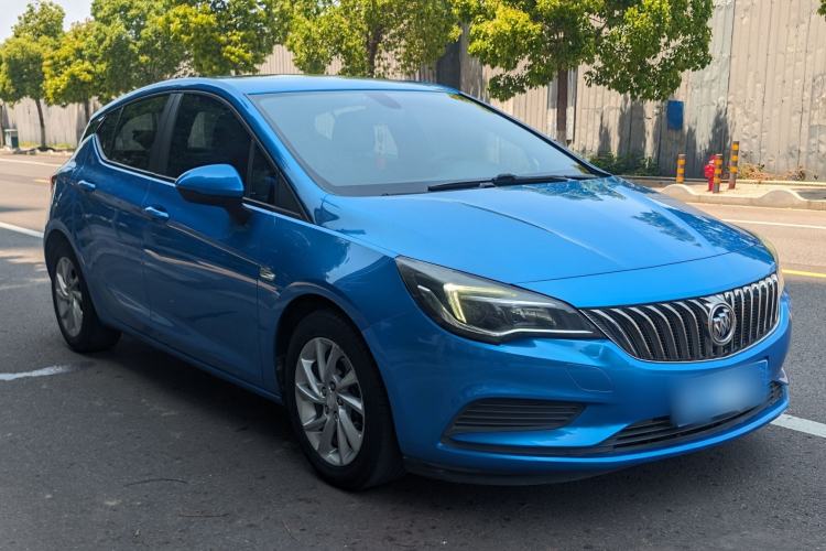 Used Buick Verano 2016 Hatchback 15S Automatic Leading Model Exterior 2