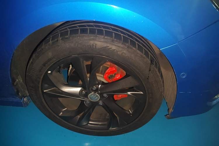 Used Buick Verano 2016 Hatchback GS 20T Dual-Clutch Passionate Sporty Model Exterior 7