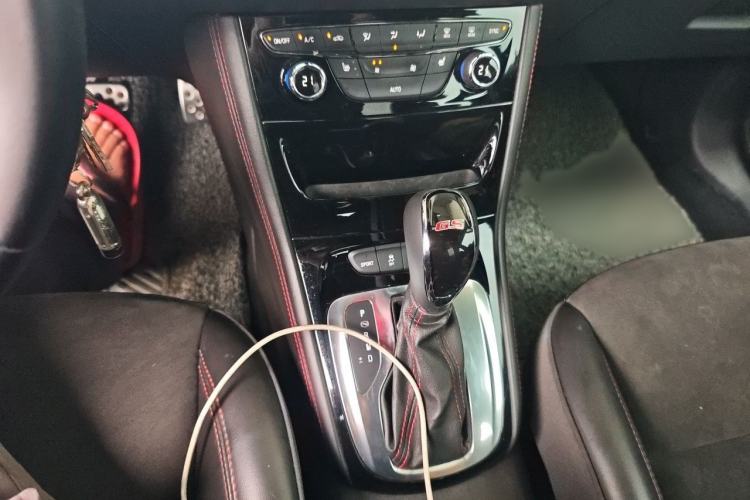 Used Buick Verano 2016 Hatchback GS 20T Dual-Clutch Passionate Sporty Model Gear Lever