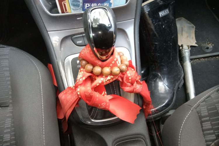 Used Buick Verano 2016 Hatchback 15S Automatic Ambition Model Gear Lever