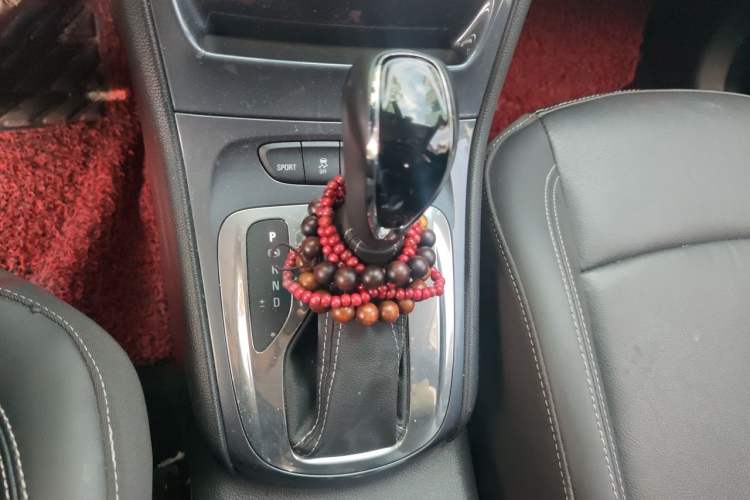 Used Buick Verano 2016 Hatchback 15S Automatic Leading Model Gear Lever