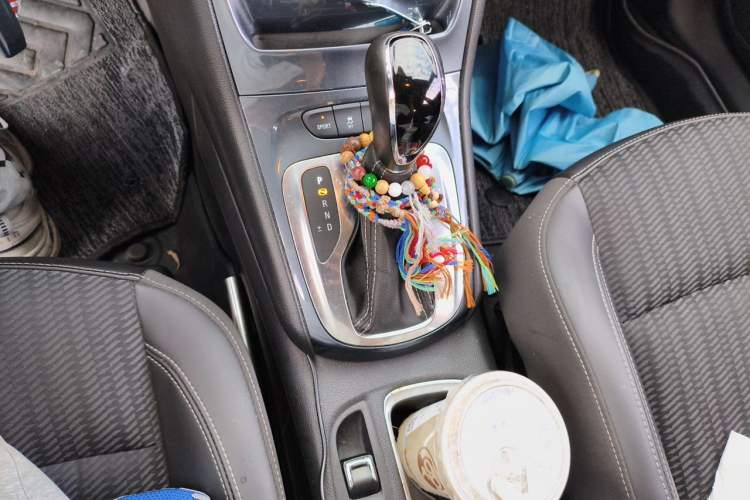 Used Buick Verano 2016 Hatchback 15S Automatic Leading Model Gear Lever