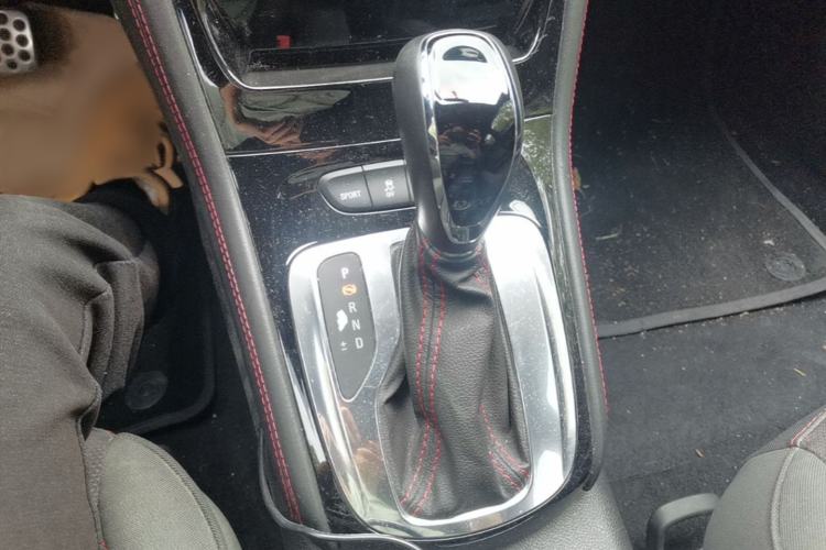 Used Buick Verano 2016 Two-Door GS 20T Dual-Clutch Haoting Sporty Model Gear Lever