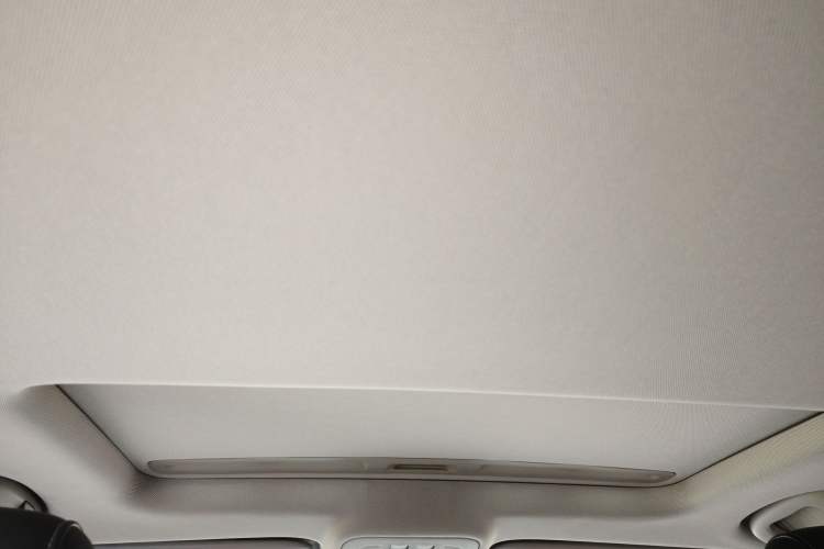 Used Buick Verano 2016 Hatchback 15S Automatic Leading Model Headliner