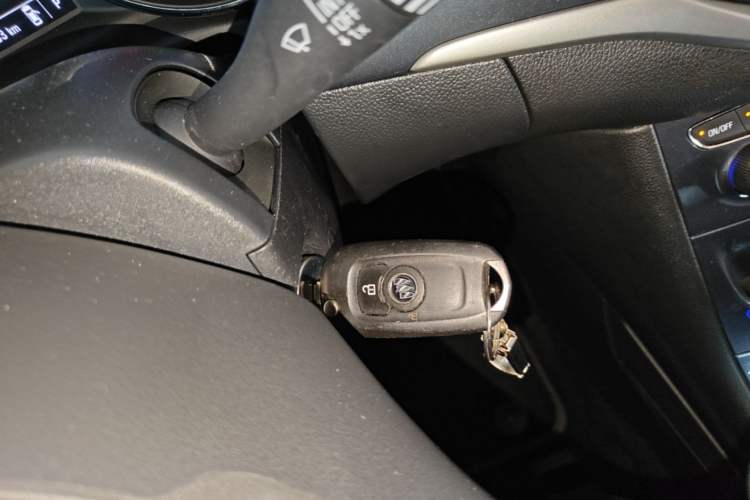 Used Buick Verano 2016 Hatchback 15S Automatic Leading Model Interior 1