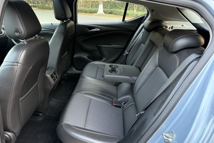 Used Buick Verano 2016 Hatchback 15S Automatic Leading Model Interior 6