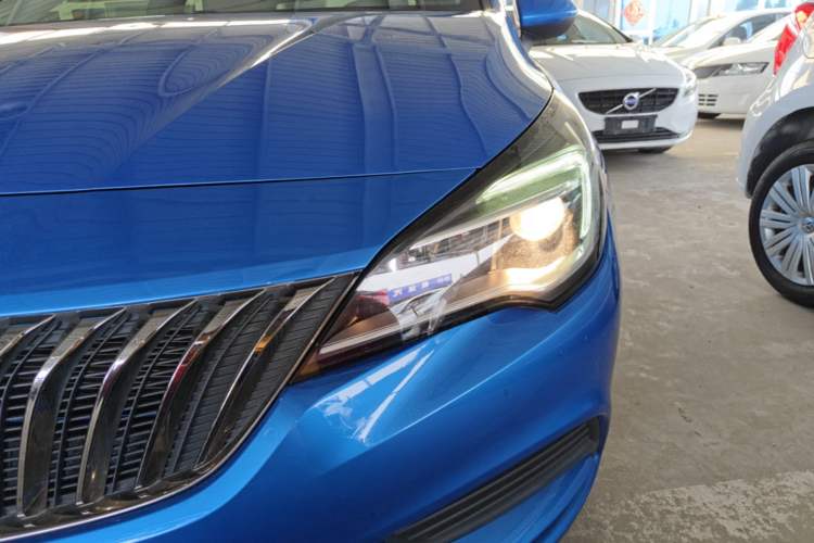 Used Buick Verano 2016 Hatchback 15S Automatic Leading Model Left Front Headlight