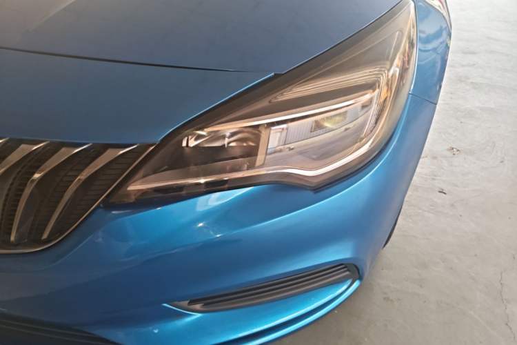Used Buick Verano 2016 Hatchback 15S Automatic Ambition Model Left Front Headlight