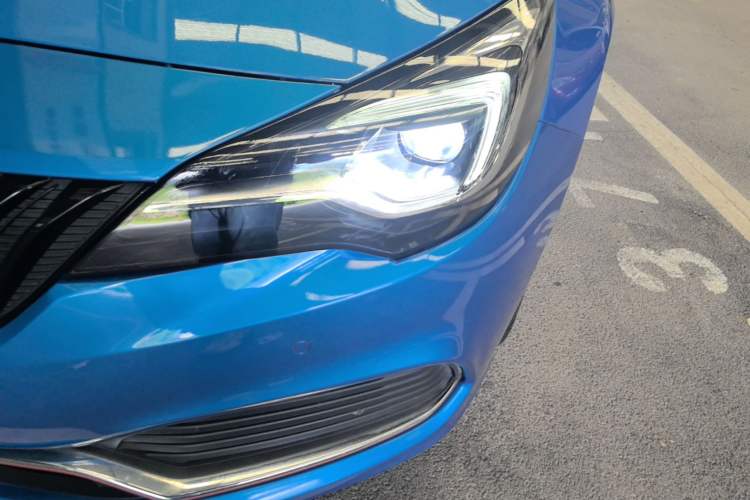 Used Buick Verano 2016 Hatchback GS 20T Dual-Clutch Passionate Sporty Model Left Front Headlight