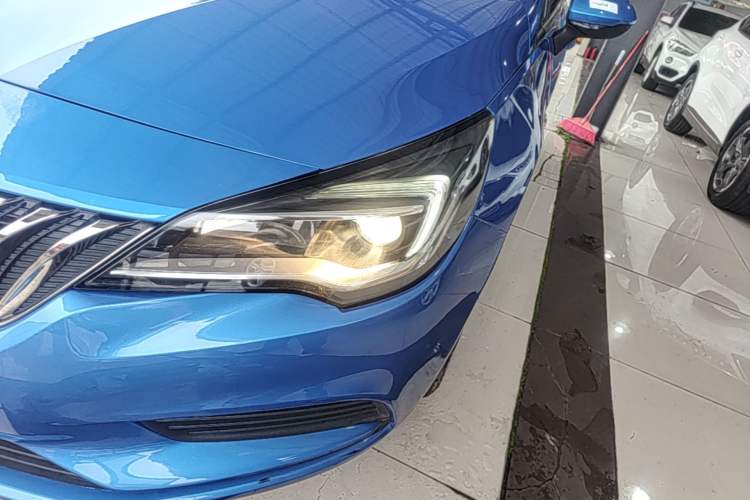 Used Buick Verano 2016 Hatchback 15S Automatic Ambition Model Left Front Headlight