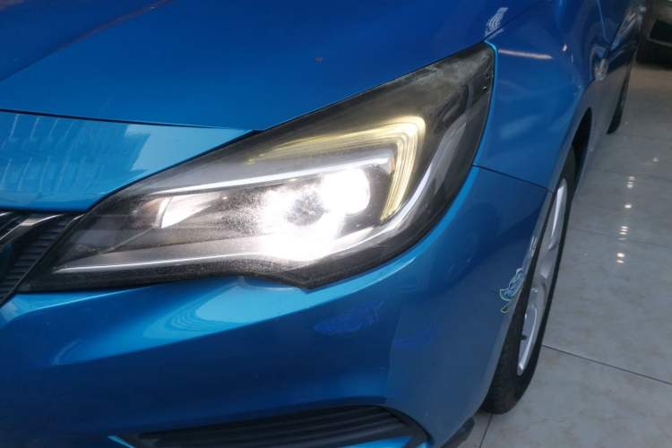 Used Buick Verano 2016 Hatchback 15S Automatic Leading Model Left Front Headlight