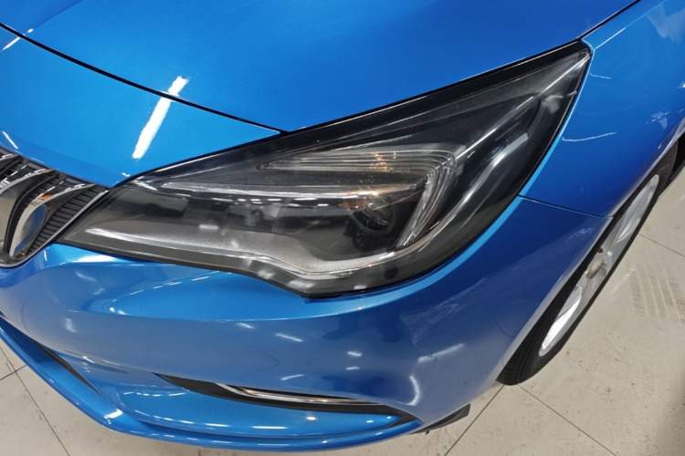 Used Buick Verano 2016 Hatchback 15S Automatic Leading Model Left Front Headlight