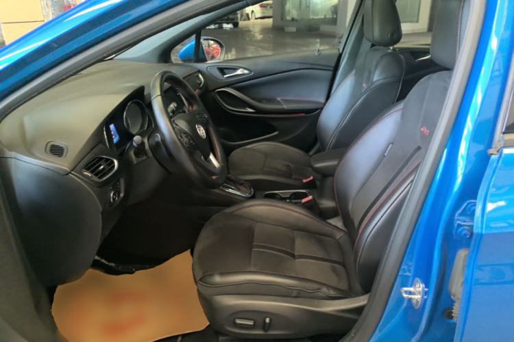 Used Buick Verano 2016 Hatchback GS 20T Dual-Clutch Passionate Sporty Model Left Front Seat