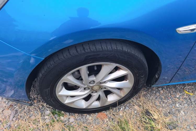 Used Buick Verano 2016 Hatchback 15S Automatic Ambition Model Left Front Wheel Hub