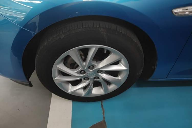 Used Buick Verano 2016 Hatchback 15S Automatic Ambition Model Left Front Wheel Hub