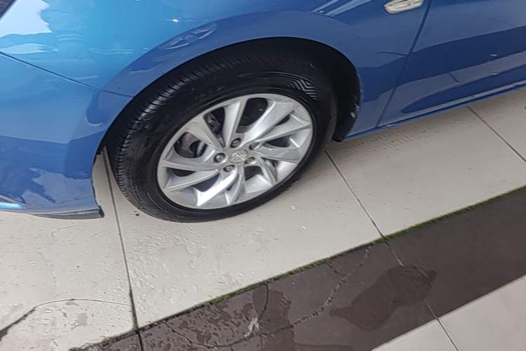 Used Buick Verano 2016 Hatchback 15S Automatic Ambition Model Left Front Wheel Hub