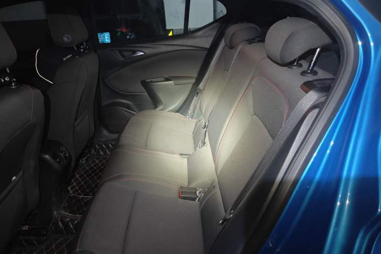 Used Buick Verano 2016 Two-Door GS 20T Dual-Clutch Haoting Sporty Model Left Rear Seat