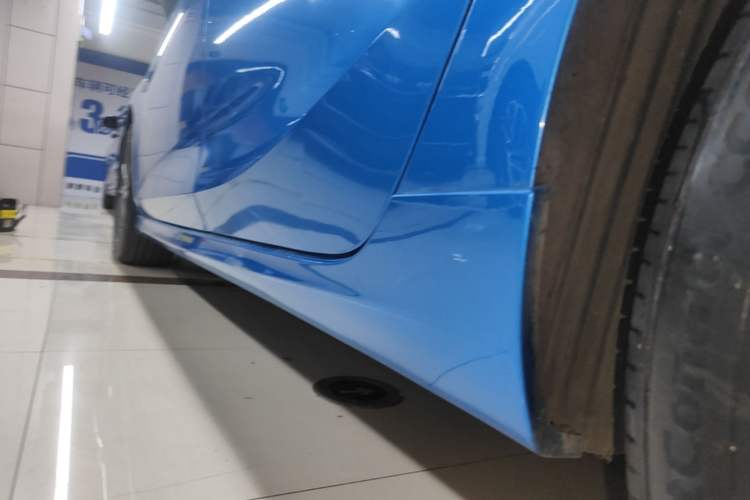 Used Buick Verano 2016 Hatchback GS 20T Dual-Clutch Passionate Sporty Model Left Side Sill