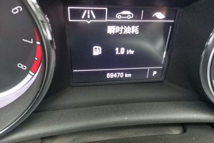 Used Buick Verano 2016 Two-Door GS 20T Dual-Clutch Haoting Sporty Model Odometer Close Up