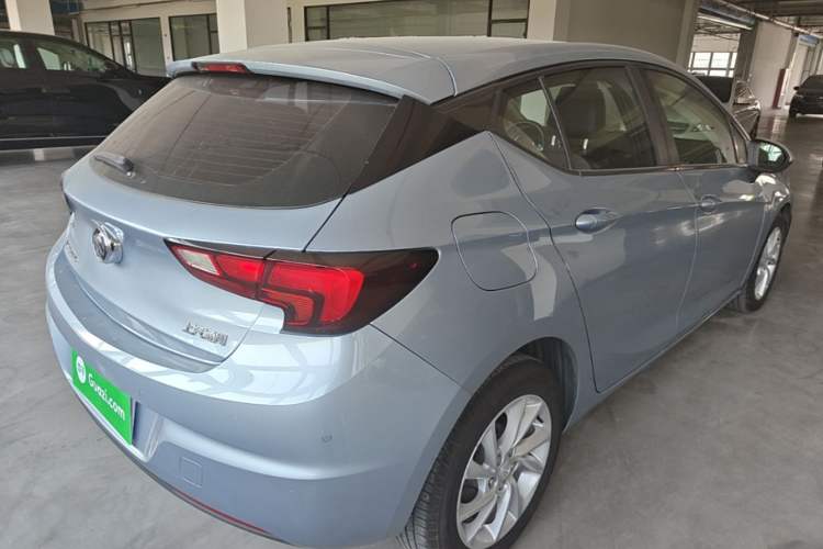 Used Buick Verano 2016 Hatchback 15S Automatic Leading Model Rear Right 45 Deg