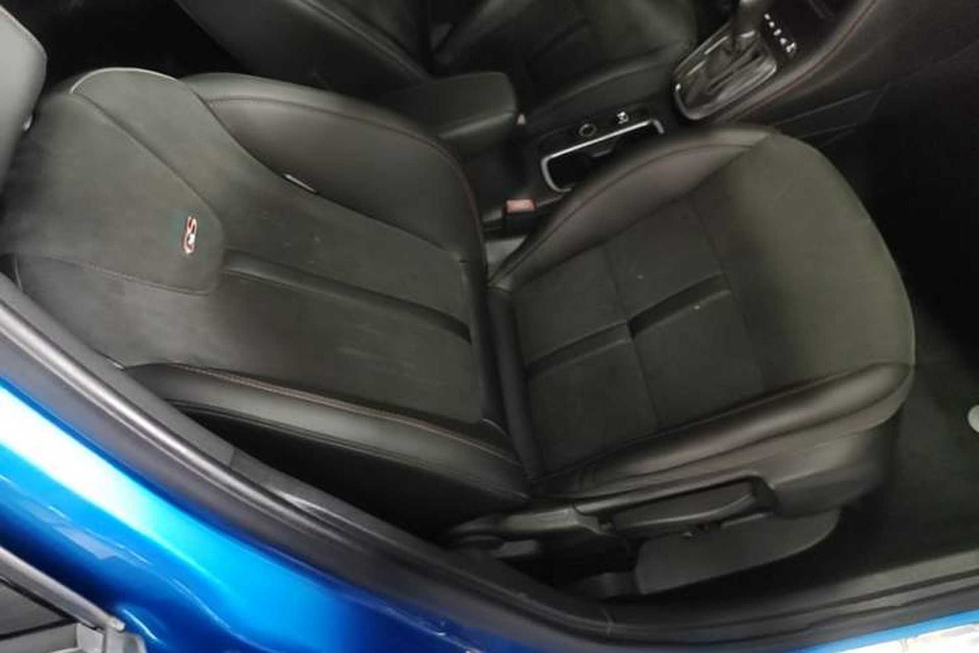 Used Buick Verano 2016 Hatchback GS 20T Dual-Clutch Passionate Sporty Model Right Front Seat