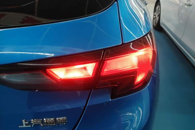 Used Buick Verano 2016 Hatchback 15S Automatic Ambition Model Right Rear Taillight