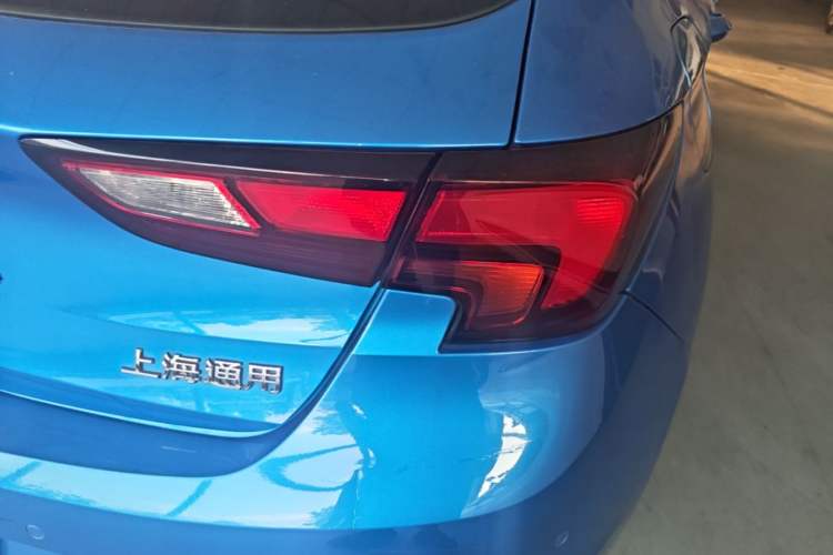 Used Buick Verano 2016 Hatchback 15S Automatic Ambition Model Right Rear Taillight