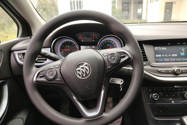 Used Buick Verano 2016 Hatchback 15S Automatic Leading Model Steering Wheel