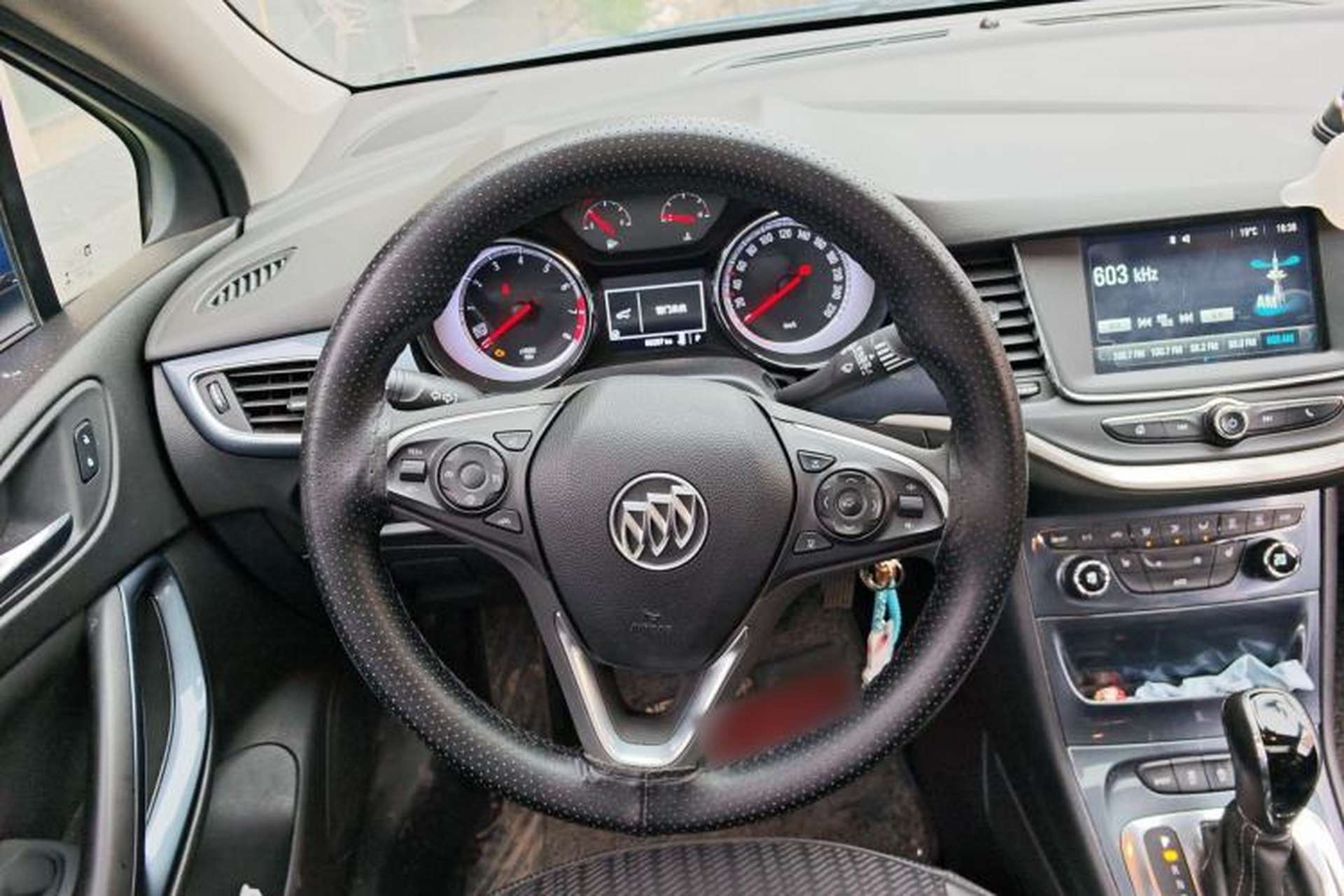 Used Buick Verano 2016 Hatchback 15S Automatic Leading Model Steering Wheel