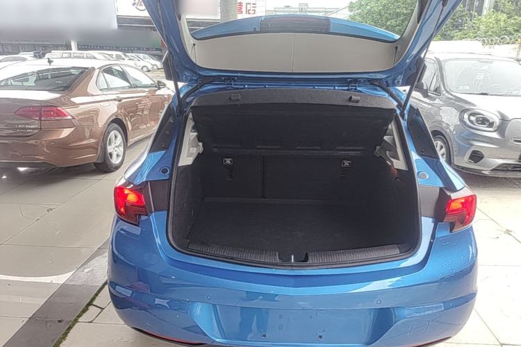 Used Buick Verano 2016 Hatchback 15S Automatic Ambition Model Trunk