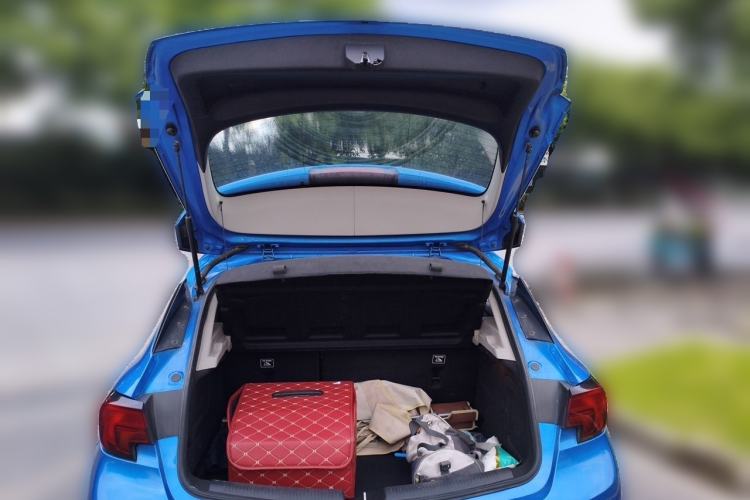 Used Buick Verano 2016 Hatchback 15S Automatic Leading Model Trunk