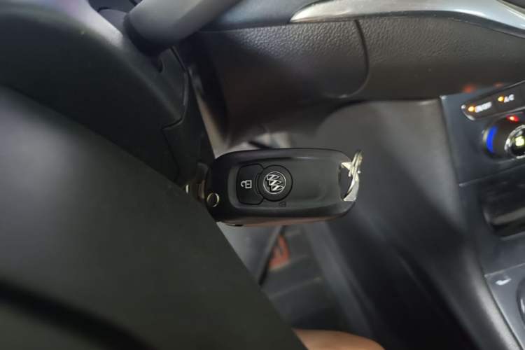 Used Buick Verano 2016 Hatchback 15S Automatic Leading Model Vehicle Key