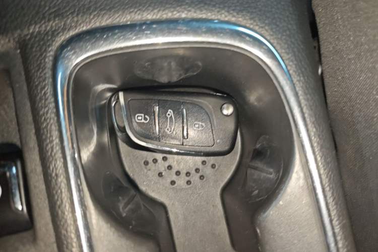 Used Buick Verano 2016 Hatchback 15S Automatic Leading Model Vehicle Key