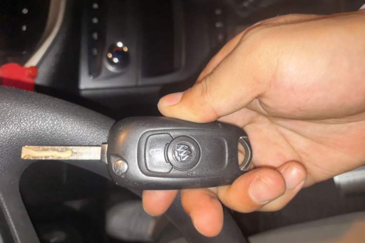 Used Buick Verano 2016 Hatchback 15S Automatic Ambition Model Vehicle Key