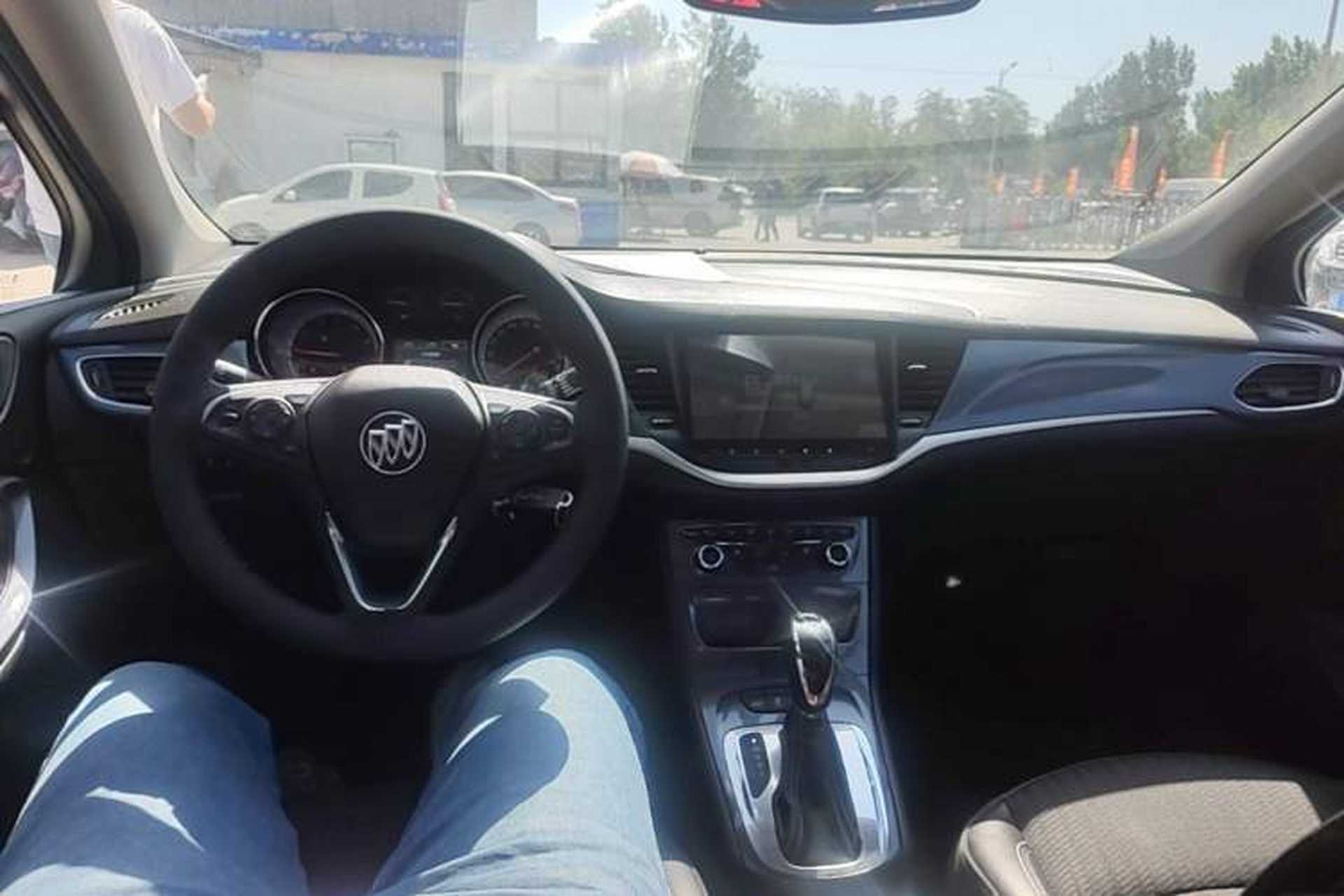Used Buick Verano 2016 Hatchback 15S Automatic Leading Model Center Console