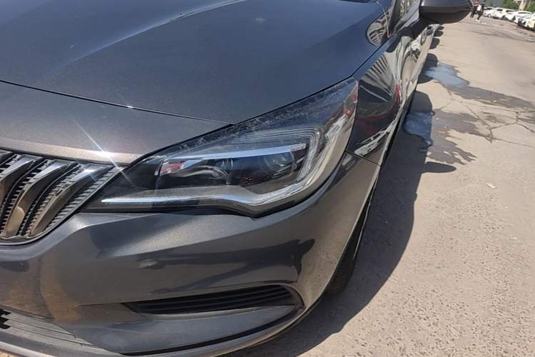 Used Buick Verano 2016 Hatchback 15S Automatic Leading Model Left Front Headlight